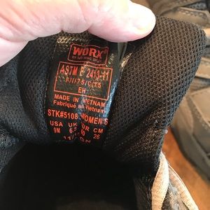 Women’s Worx Steel Toe Size 9